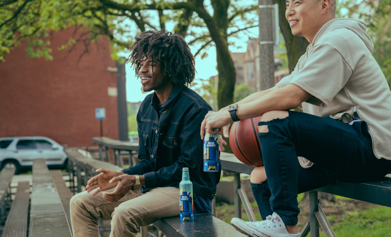 1500x912 ZoeRain Budlight R2 03